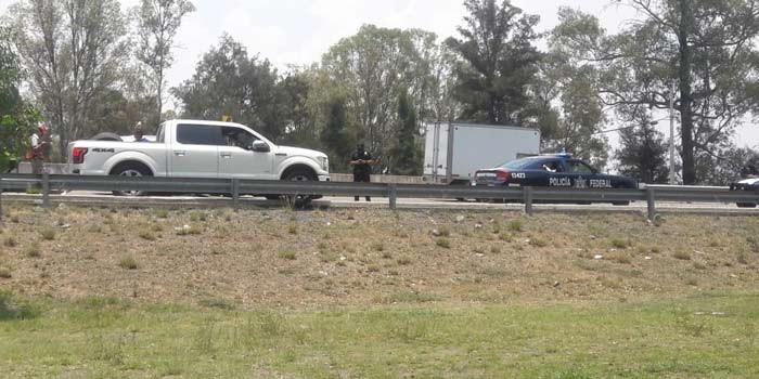 Se lesiona sexagenario en choque sobre la carretera León - Silao