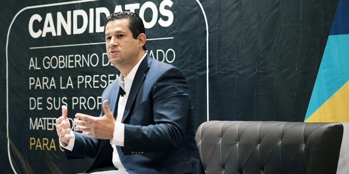 Ataques no le preocupan a Diego Sinhué Rodríguez