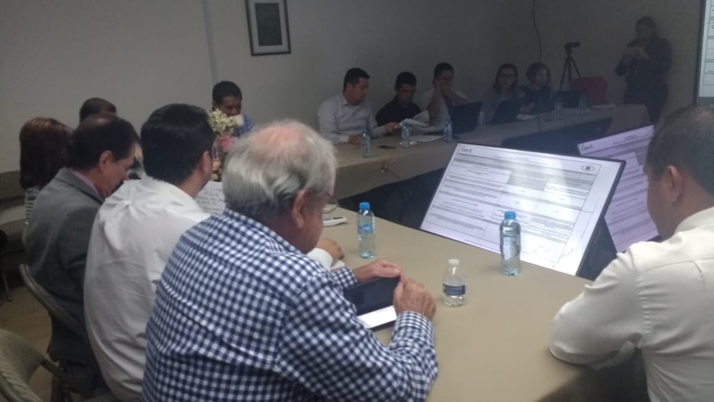 Asigna Comité de Adquisiciones compra de 703 chalecos por $10.8 millones