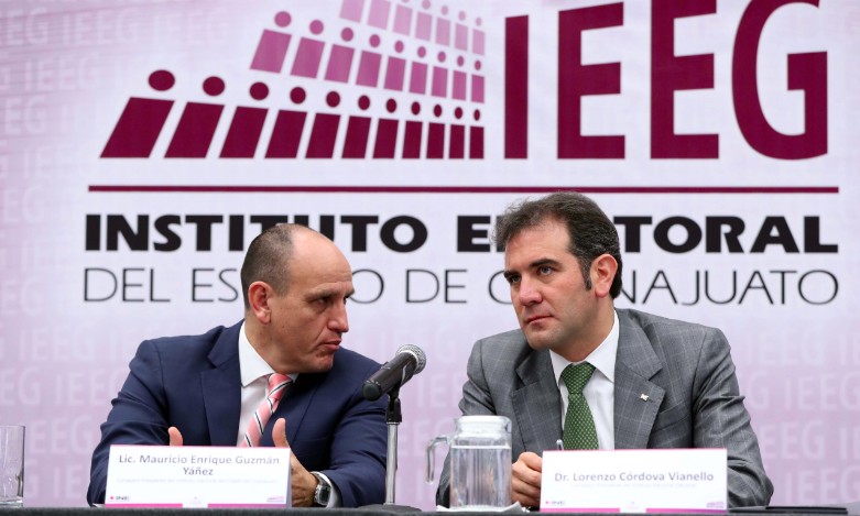 Elaboran 21 empresas encuestas de salida para las elecciones