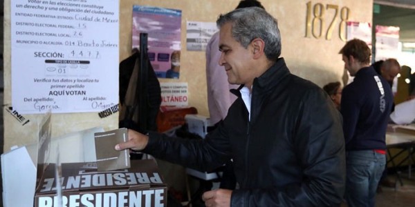 Cerrar filas en favor de México, pide Miguel Ángel Mancera