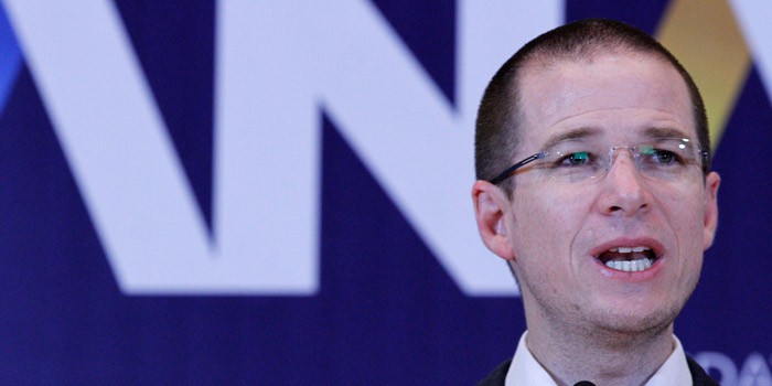Ricardo Anaya desea el mayor de los éxitos a López Obrador