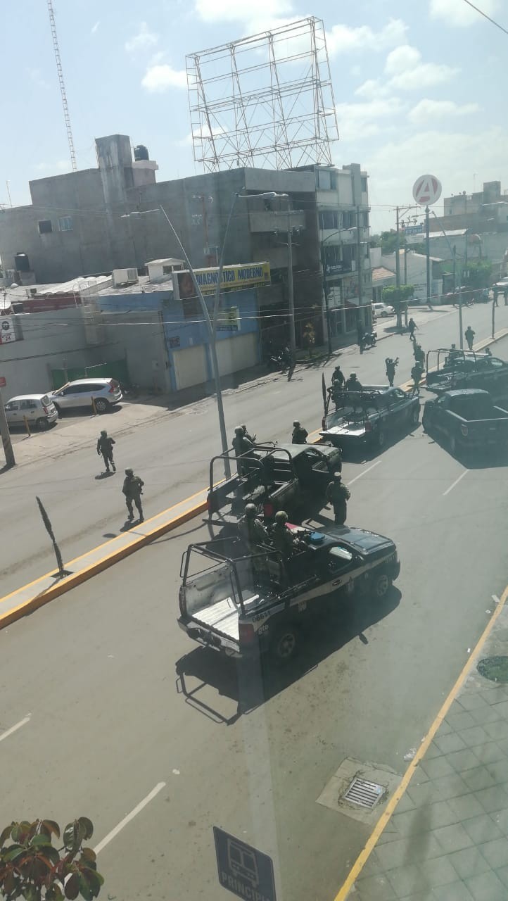 Ministeriales y dos civiles desatan balacera en zona dorada de Irapuato