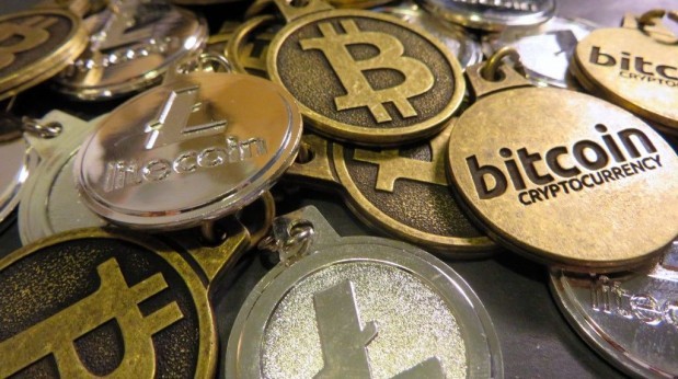 Alerta Condusef sobre inversión en 'criptomonedas'