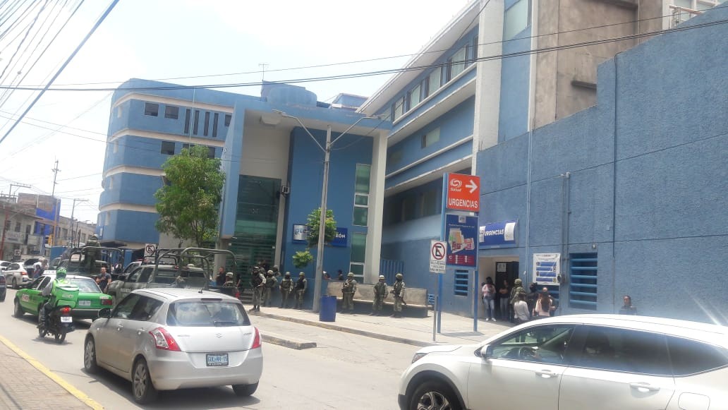 Llegan al HGR de León dos sicarios heridos en San Julián