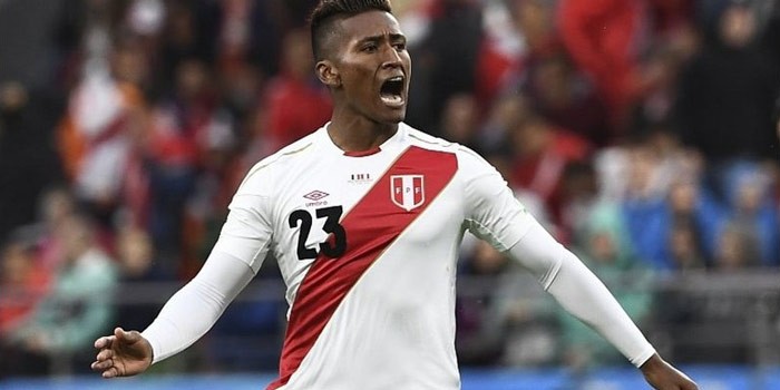 Llaman a Aquino a la Selección Peruana