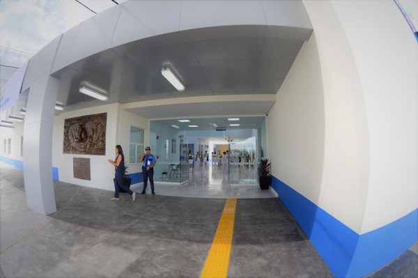 Inauguran Hospital de Las Joyas