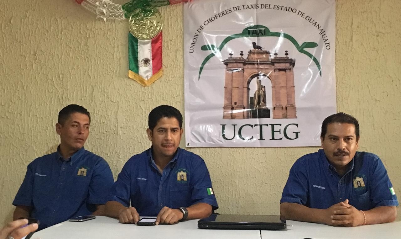 Unión de Choferes de Taxi de Guanajuato denuncian tráfico de influencias en venta de concesiones