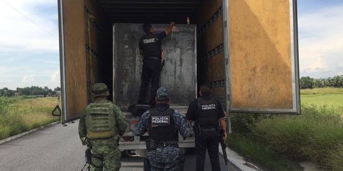 Asegura Policía Federal camioneta con hidrocarburo en Celaya