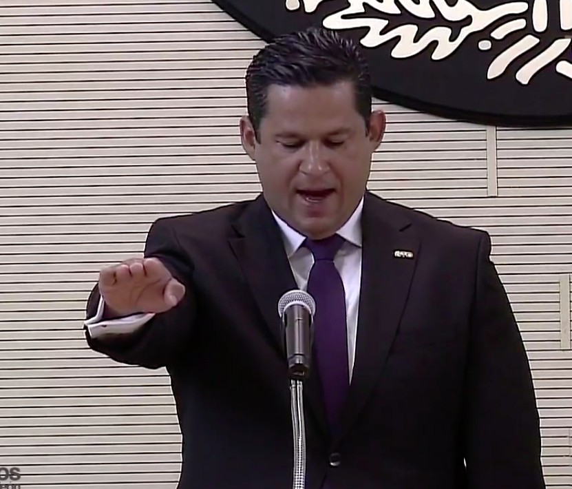 Reitera Diego Sinhue compromiso de recuperar la paz