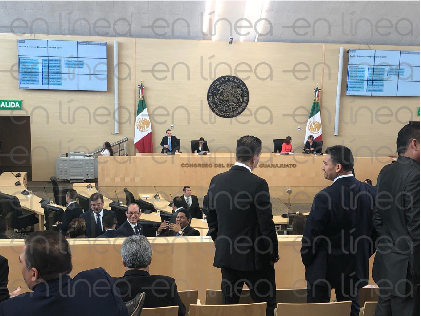 Justifica Alfredo Ling permanencia de Alvar y Zamarripa