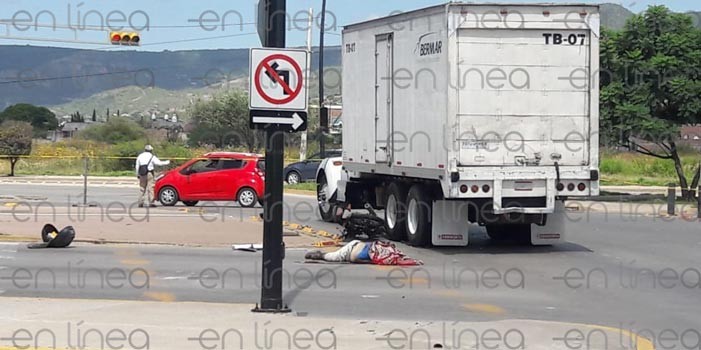 Muere motociclista en Maravillas