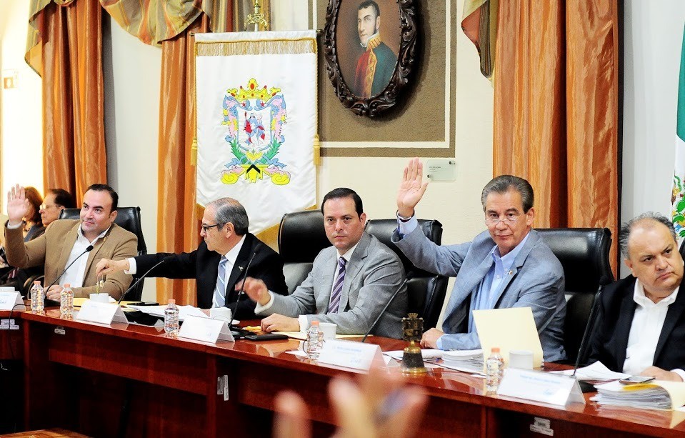 Dan $6.8 millones para liquidar al Ayuntamiento saliente