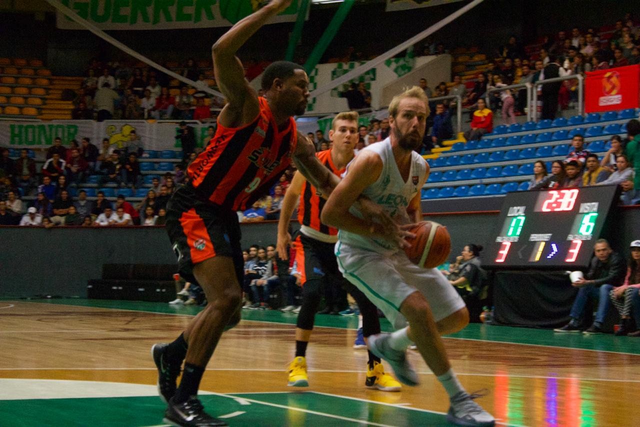Van Abejas de León contra Capitanes de la Ciudad de México