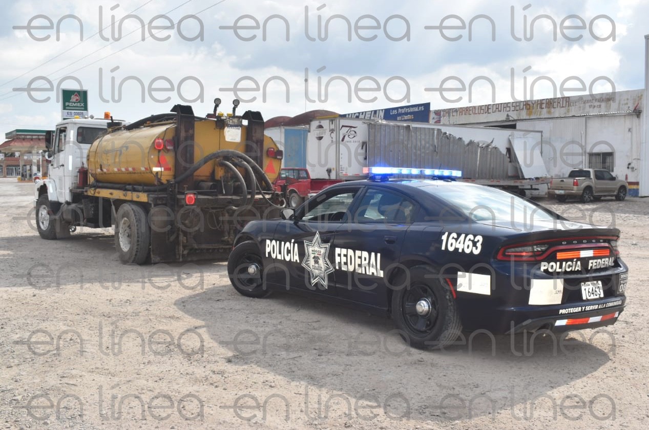 Asegura Policía Federal presunto camión 'huachicolero'