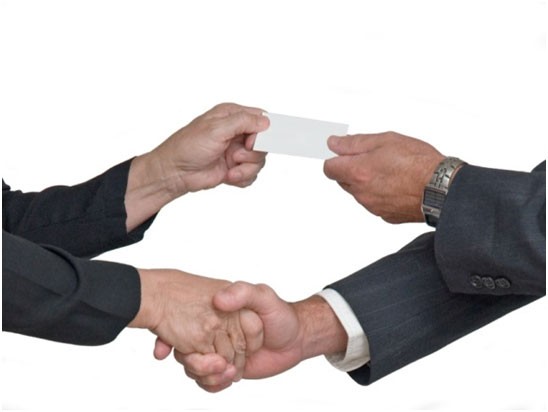 Gastan más en finiquitos que en combatir corrupción