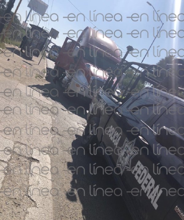 Asegura Policía Federal tractocamión con 'huachicol'