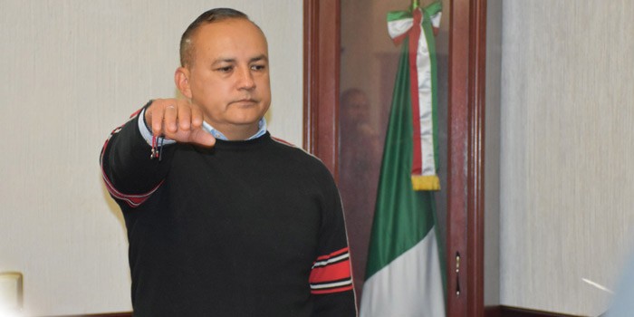 Rinde protesta Javier Amenzola Zavala como contralor de Abasolo
