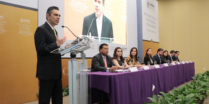 Reconoce secretario de Finanzas descenso en ingresos del estado para 2019
