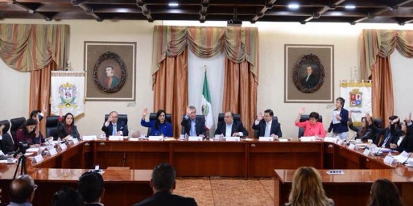 Se disculpa López Santillana por no informar contratación de Durán Miranda