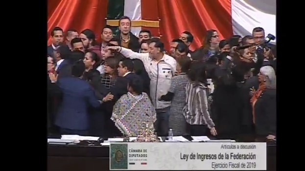 Chocan diputados de Morena y oposición por impuesto en combustibles