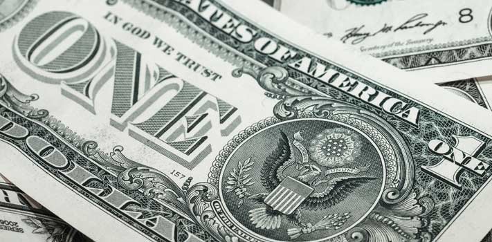 Dólar sigue a la baja, abre en 20.21 pesos en bancos de la capital