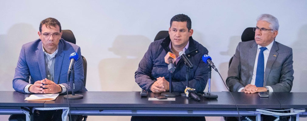 López Obrador debe castigar a los responsables del robo de combustible: Diego Sinhue