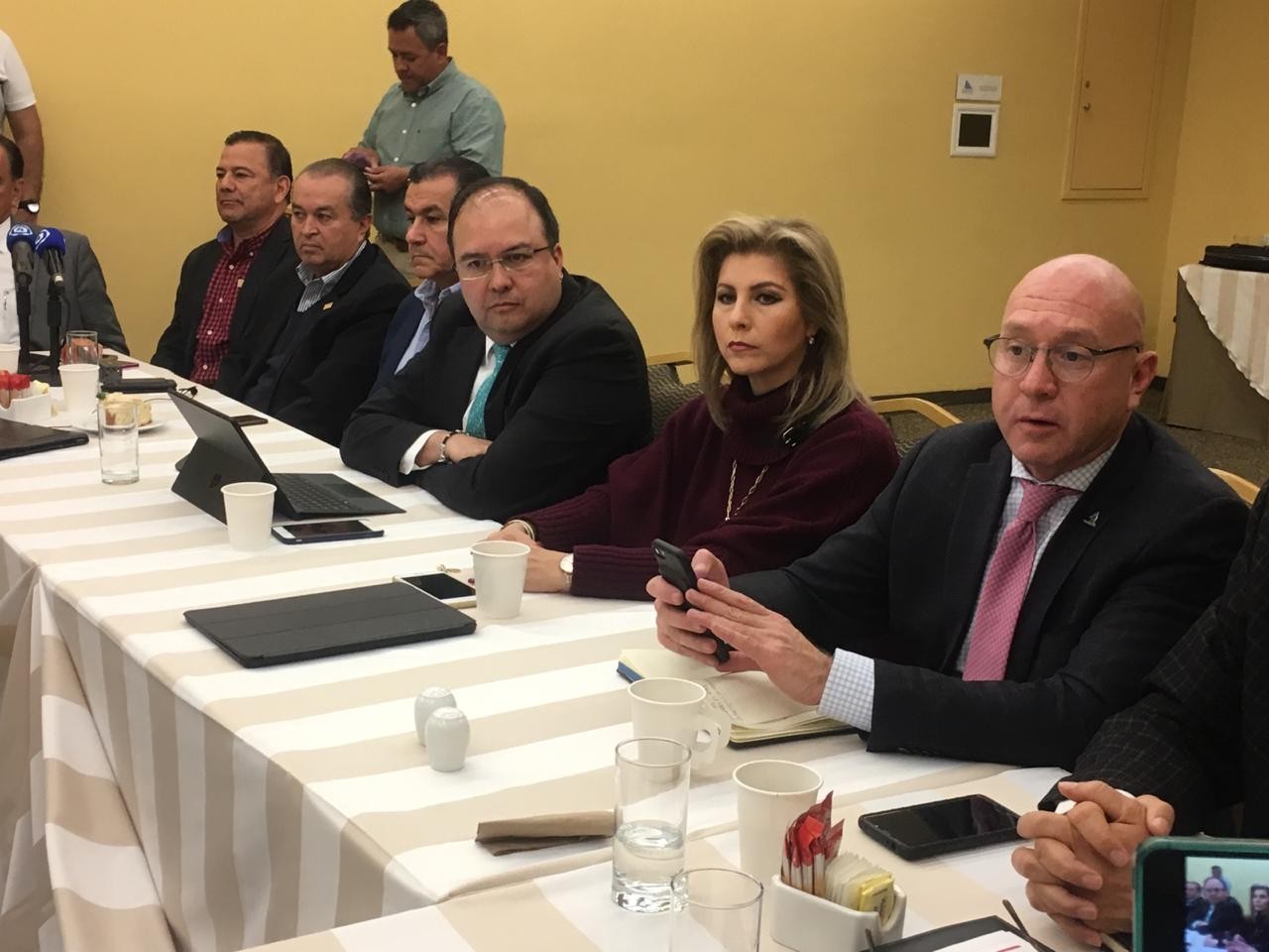 Estiman empresarios pérdidas por $36 millones sólo por las filas en gasolineras