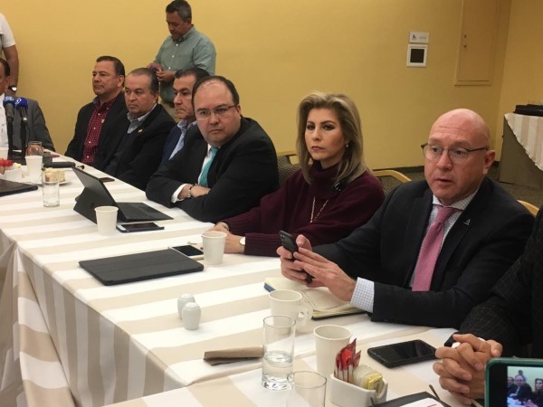 Estiman empresarios pérdidas por $36 millones sólo por las filas en gasolineras