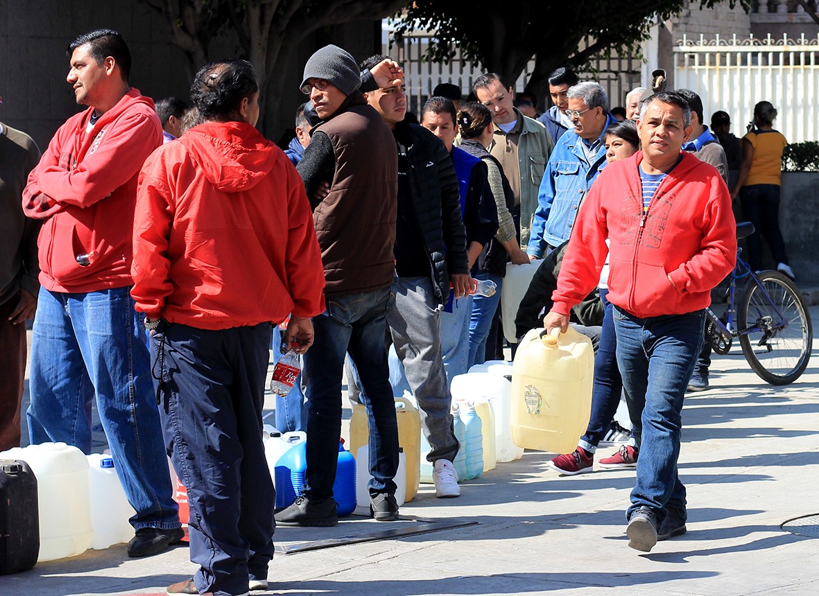 Exhorta Protección Civil a evitar comprar gasolina en bidones