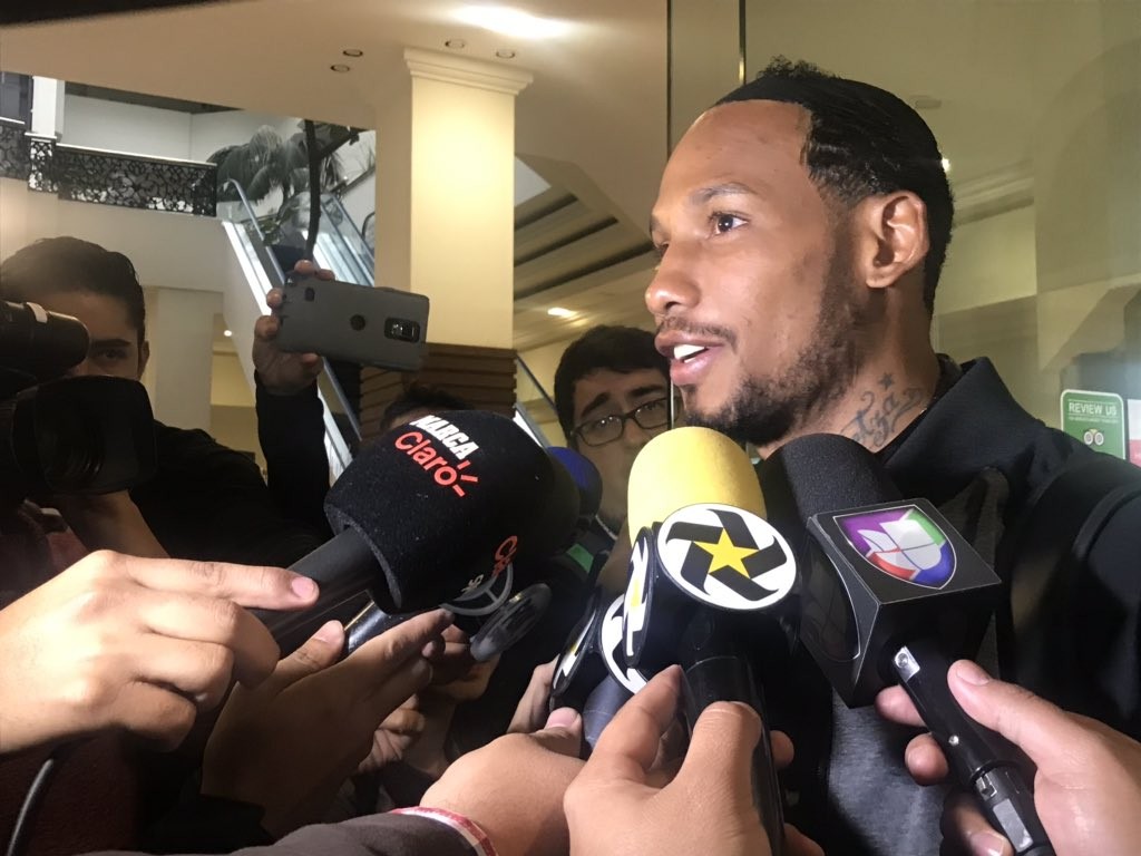 Estamos obligados a ganarle a Cruz Azul: Vinicio Angulo