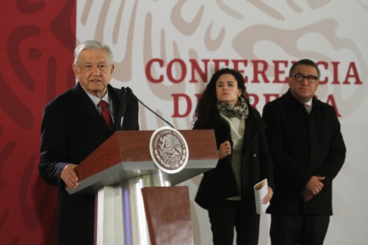Gobierno federal contratará a dos mil choferes de pipas para distribuir gasolina