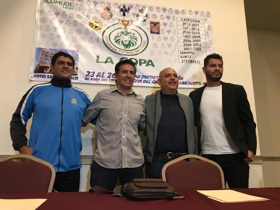 Presentan Copa de Futbol Nacional en León