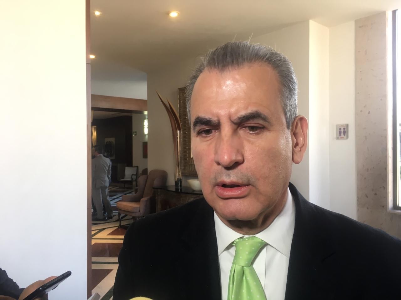Atribuye Chico Herrera 'huachicol' a rezago educativo