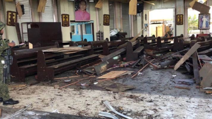 Atentado en iglesia de Filipinas, mueren 20 personas