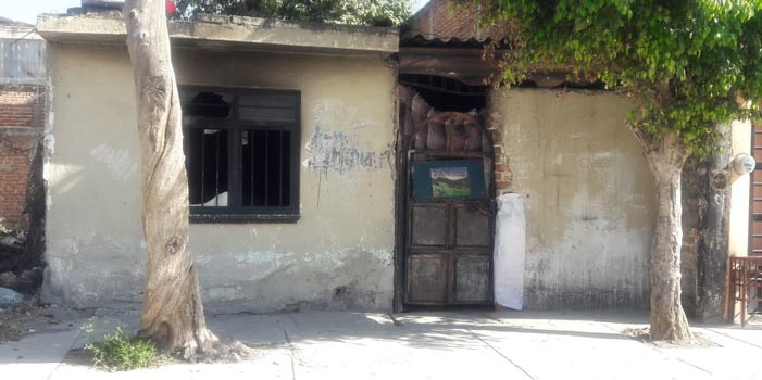 Intenta suicidarse incendiando su casa