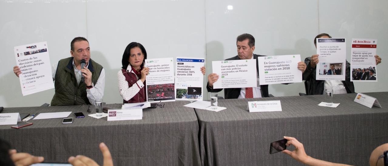 Arman bloque opositor para vigilar a Carlos Zamarripa
