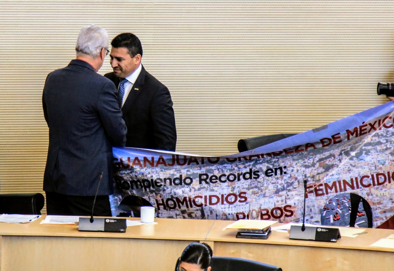 Carlos Zamarripa rinde protesta como fiscal general