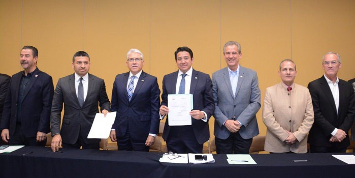León firma convenio con la Fiscalía General para intercambio de información