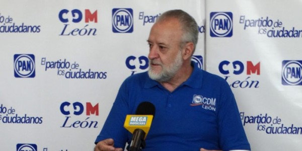 Denuncia Ling manual morenista para abuchear a autoridades