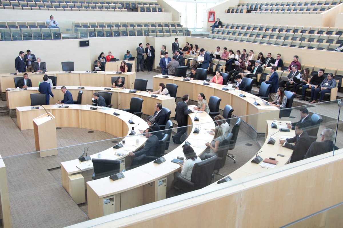 Aprueban decretos para la creación de la Guardia Nacional