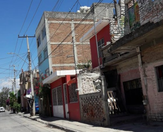 Trabajador sufre quemaduras por descarga