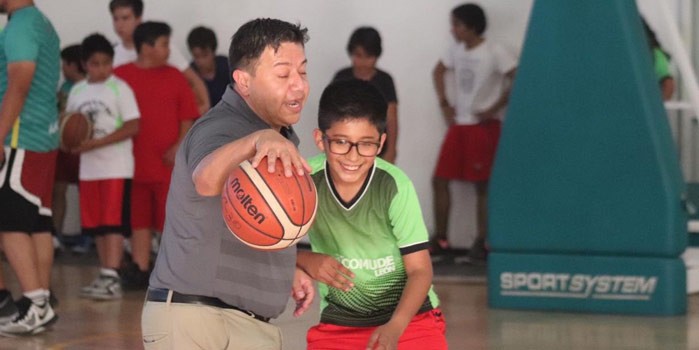 Realiza Abejas tercera clínica de baloncesto