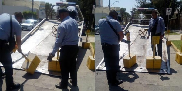 Retira Tránsito Municipal objetos que apartaban lugares en Avenida León