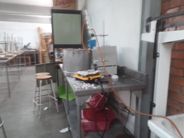 Causa experimento explosión en laboratorio del CETIS