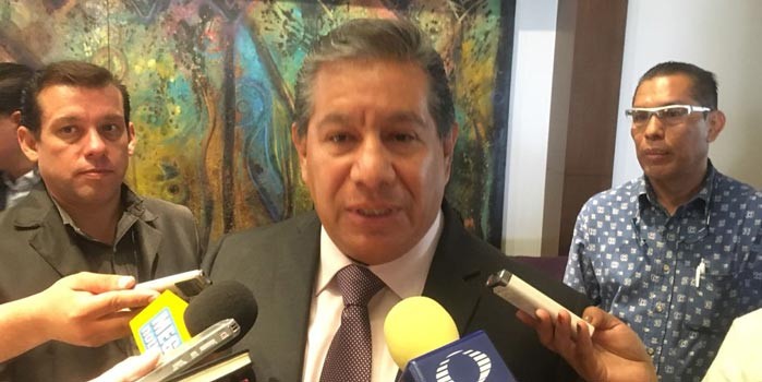 Propuesta para colocar alcoholímetros en bares carece de estudios: Quiroga López