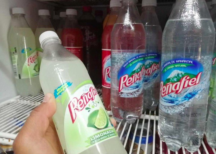 Niega Peñafiel altos niveles de arsénico en sus bebidas