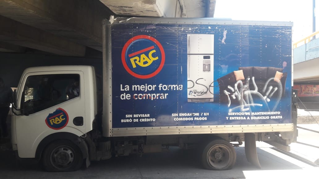 Se atoran dos veces en el Malecón del Río