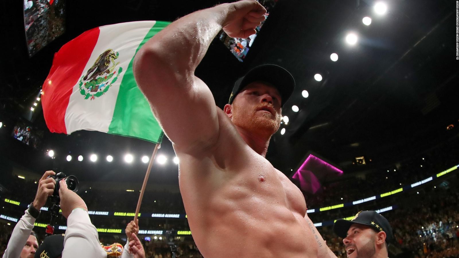 ‘Canelo’ manda condolencias por fallecidos en avionazo