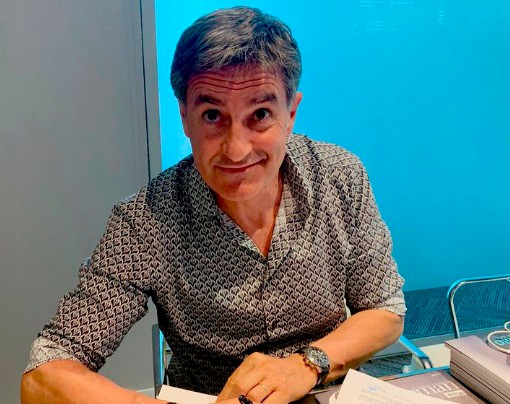 Míchel es el nuevo técnico de Pumas, tras salida de Marioni